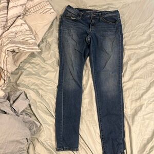 Universal threads mid rise skinny size 6/28R